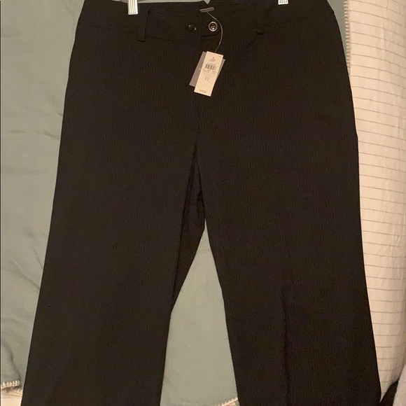 Ann Taylor Capri dress pants - Picture 6 of 6